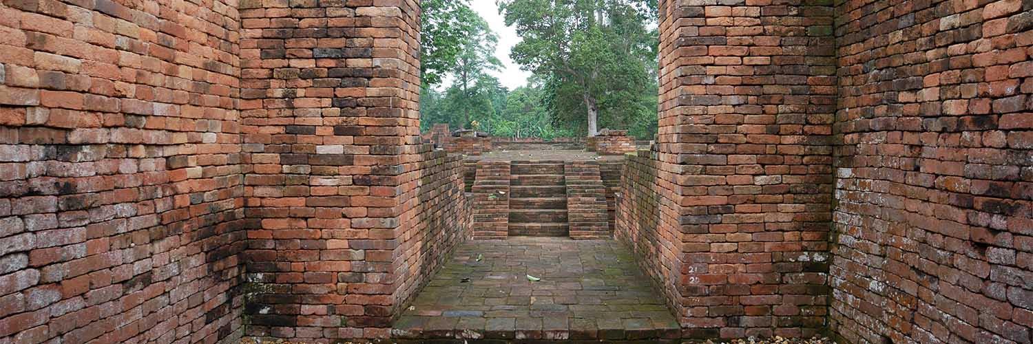 Mengunjungi Tempat Belajar I Tsing Historia