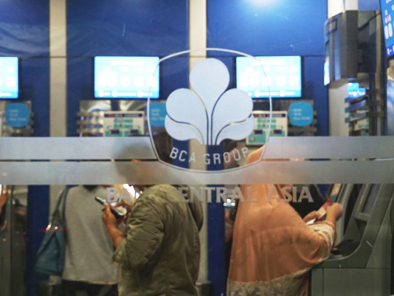 Mesin ATM  Pertama di  Indonesia  Historia